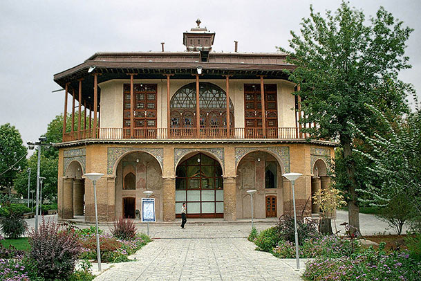 عمارت کلاه فرنگی